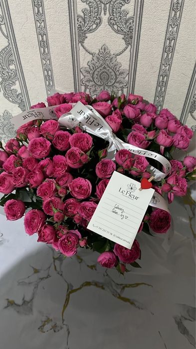 Букеты в корзине 12000тг