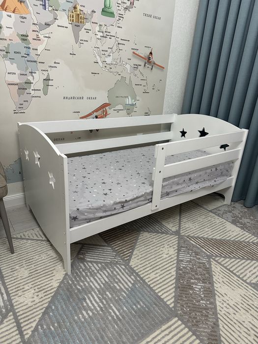 Срочно продам кровать детский