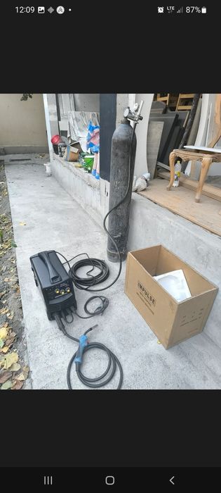 Продам срочно пол автомат сварочный аппарат