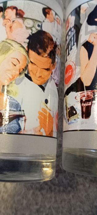 Vas nou de yena și set de  pahare vintage