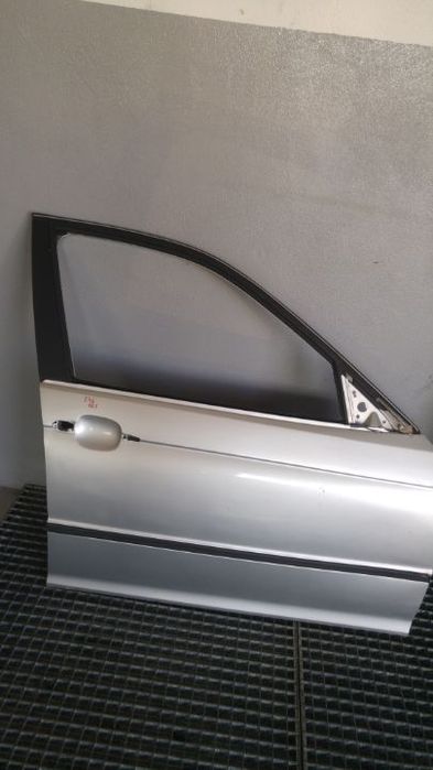 usa portiera dreapta fata bmw seria 3 e46