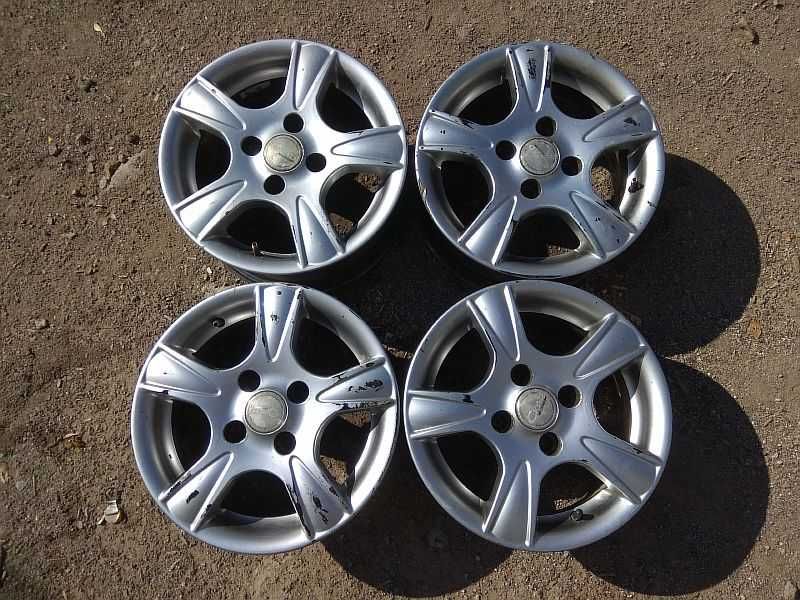 Продам оригинальные легкосплавные диски фирмы "SKAD" модели "Sofiya"