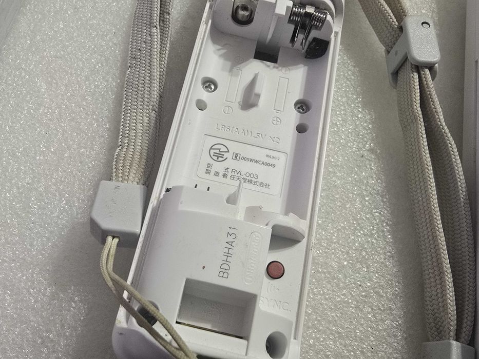 Kit Controller Nintendo Wii Remote Alb RVL-003 huse protectie,  curele