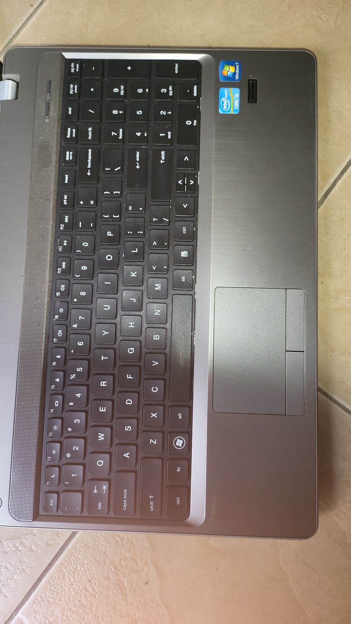 HP ProBook 4530s само матрицата с горния капак-100лв