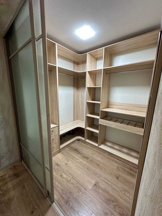 Продается 3/4/4 на ц-6 Пожарка