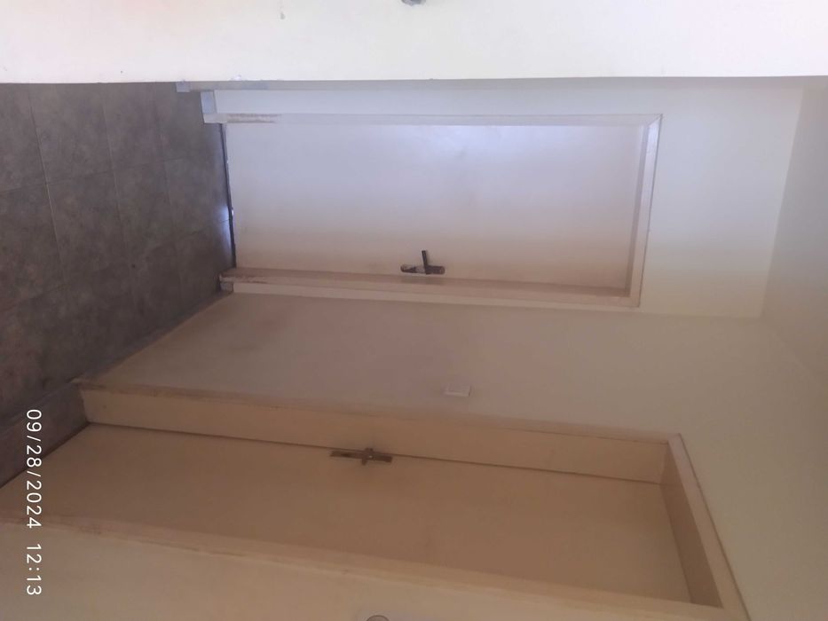 Дава се под наем Двустаен апартамент в Варна, Център - 62 кв.м за 331.5 € - Снимка #4