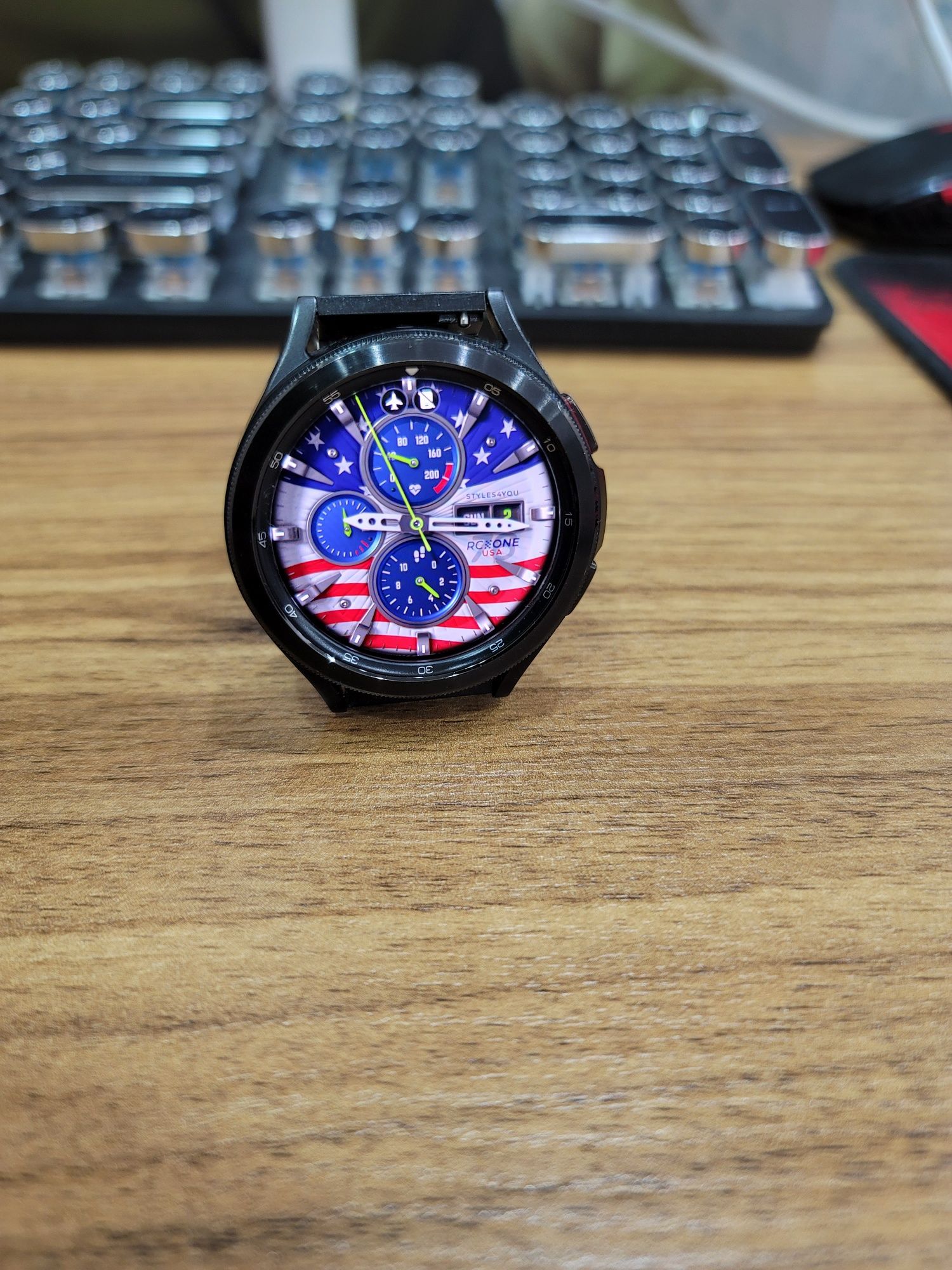 Продам часы Samsung Galaxy Whatch4 Classic 46mm (sm-R890)