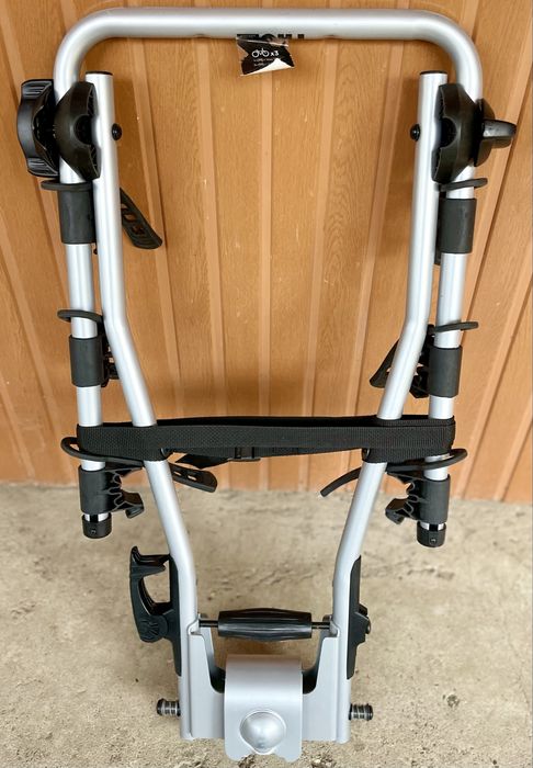 Suport auto pentru 3 biciclete