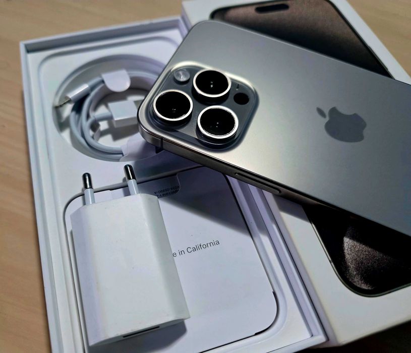 Iphone 15 Pro Max, 256 Gb,Impecabil !!,bat.orig.87%,cutia orig+bonus !