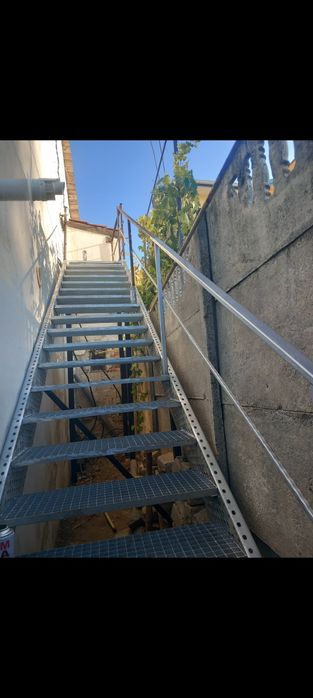 Scara zincata galvanizata la comandă oriunde în tara oferim și montaj