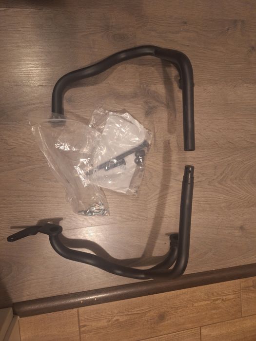 Vând accesorii moto