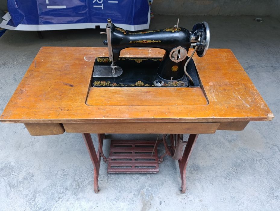 Швейная машинка в рабочем состоянии