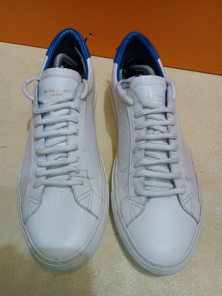 Givenchy Paris N 45 кожени - 85 лв