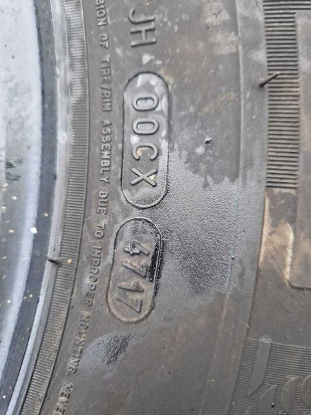 4 Michelin R16C 225/75/ 
летни бусови гуми 
DOT4717