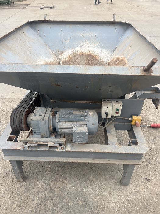 Tocator,pentru diverse produse.