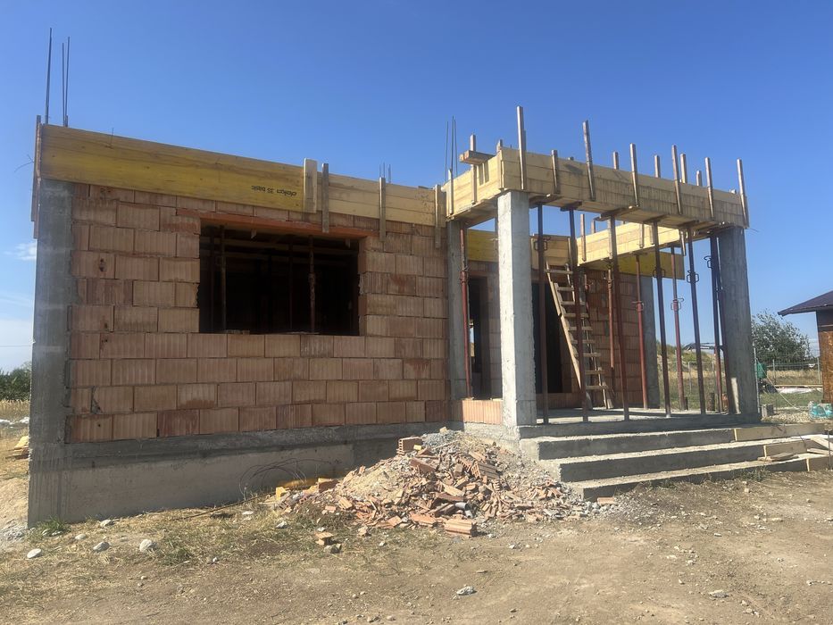 Casă modernă parter