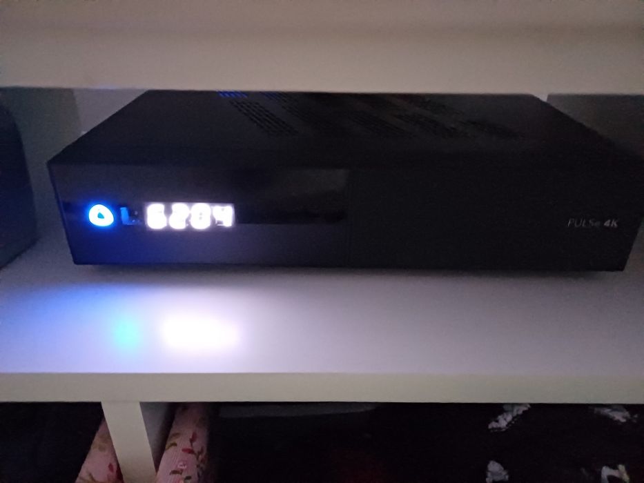 Receptor digital AB PULSe 4K UHD, 1x tuner DVB-S2X , 1x tuner DVB-T2/C