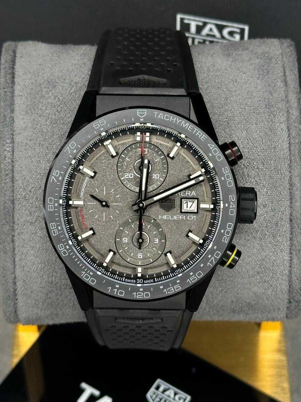 Tag Carrera heuer 01 /