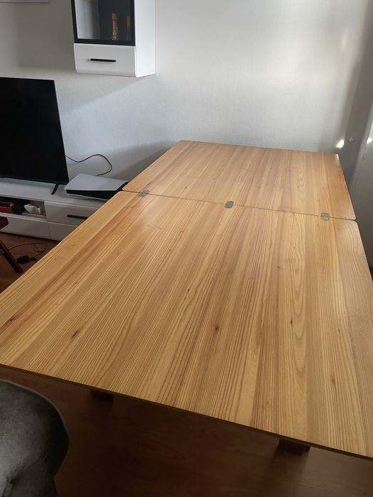 Masă lemn masiv extensibila