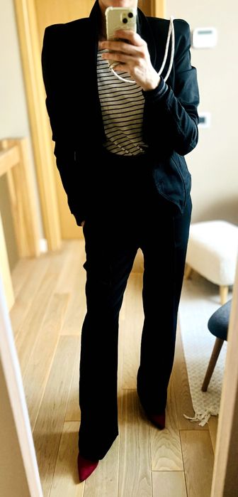 Черно сако, панталон, гащеризон и вълнено сако (женски)