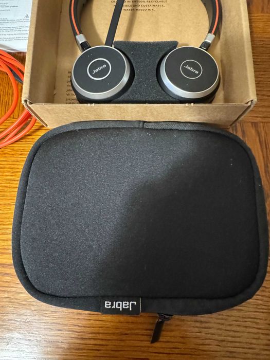 Casti wireless Poly Voyager 4320 sau Jabra Evolve 65 impecabile