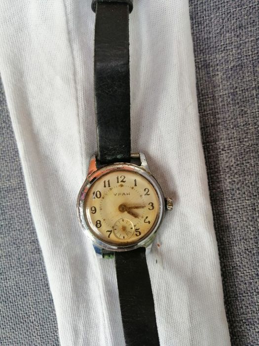 Ceas mecanic de mana uran colecție vintage vechi