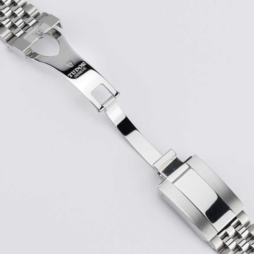 Tudor Black Bay 41mm Diamond dial M79680