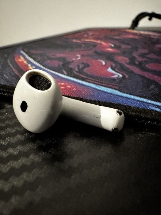Vand casca stanga (L) pentru Airpods 4