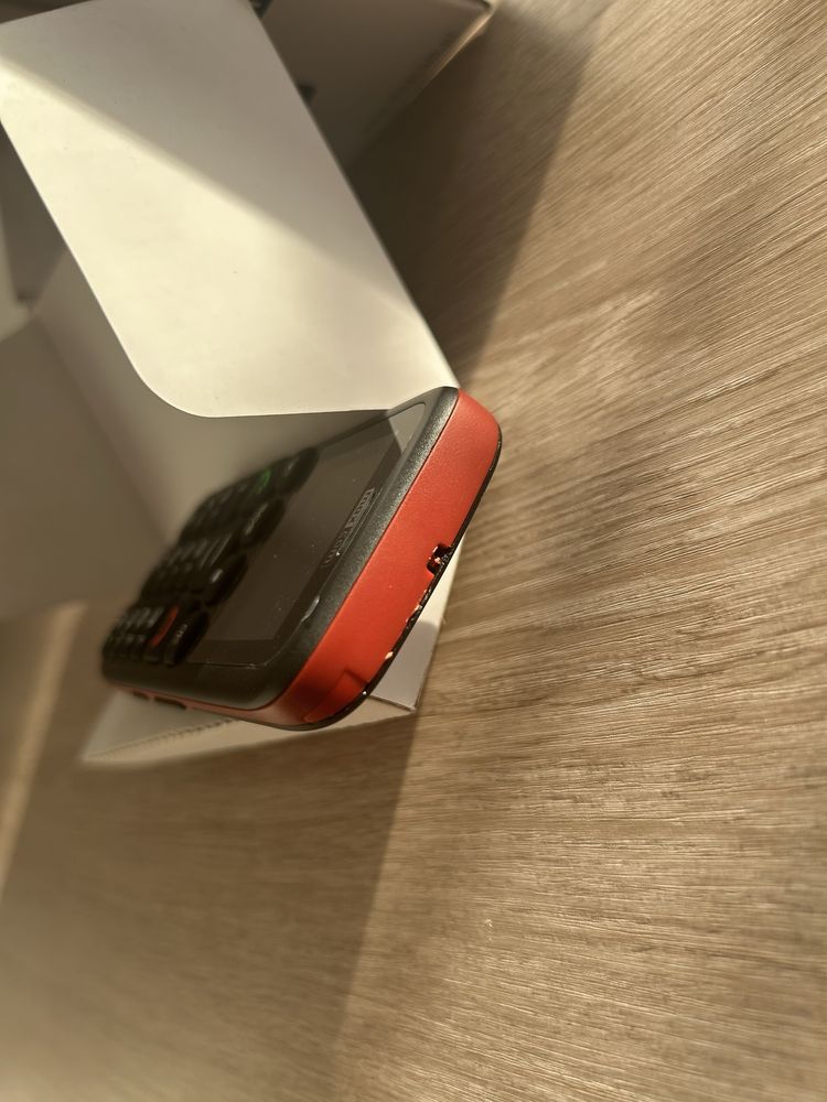 Telefon pentru seniori