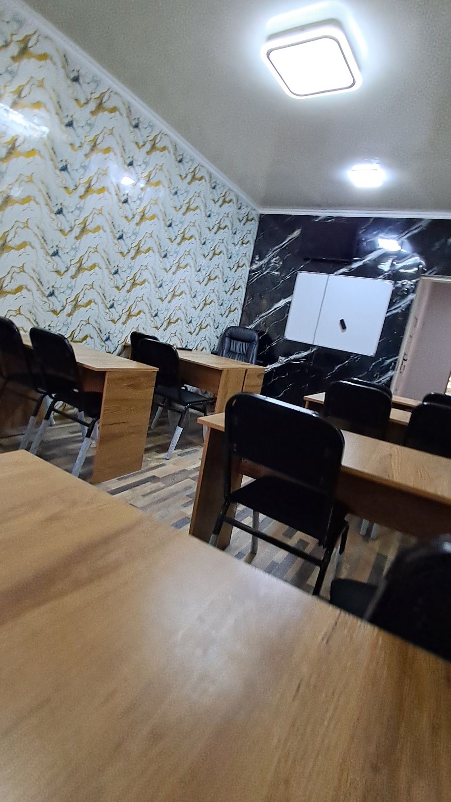 O'quv markaz sotiladi.