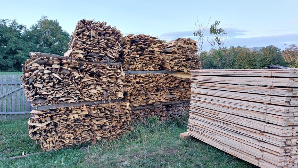 Lem pentru  construcții și lemn de foc