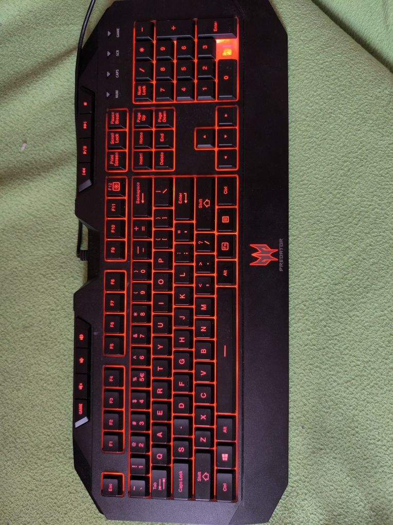 Клавиатури razer ,acer Predator, logitech, red dragon