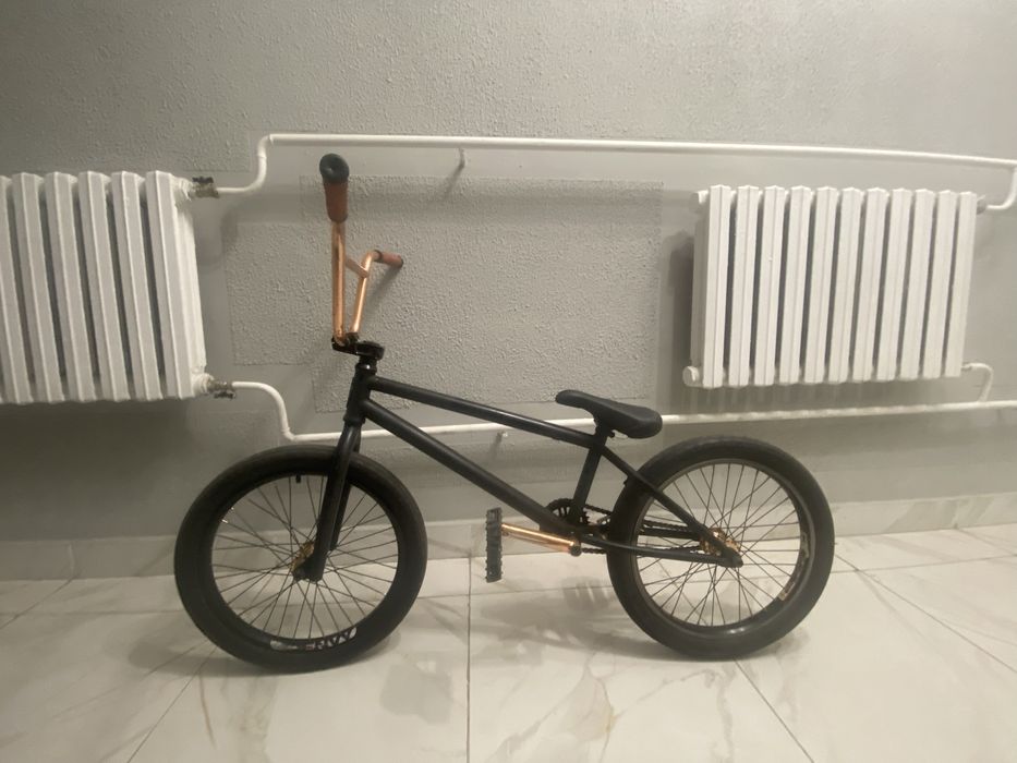Продам BMX почти новый откатал один сезон