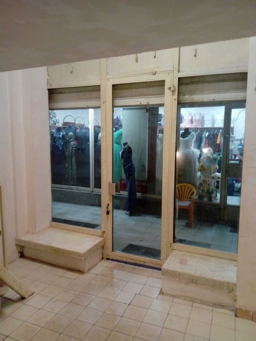 Ч.лице отдава помещение под наем в топ център,бизестена на Пиротска 22