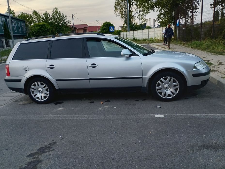 Vând s-au schimb passat b5