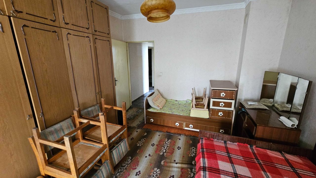 Продава се Двустаен апартамент в Разград, Орел - 81 кв.м за 787 €/кв.м - Снимка #9
