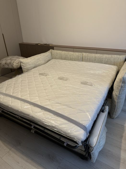 Canapea extensibila Divanissimi