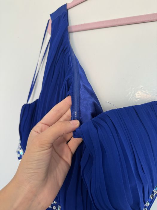 Дълга рокля, вечерна рокля