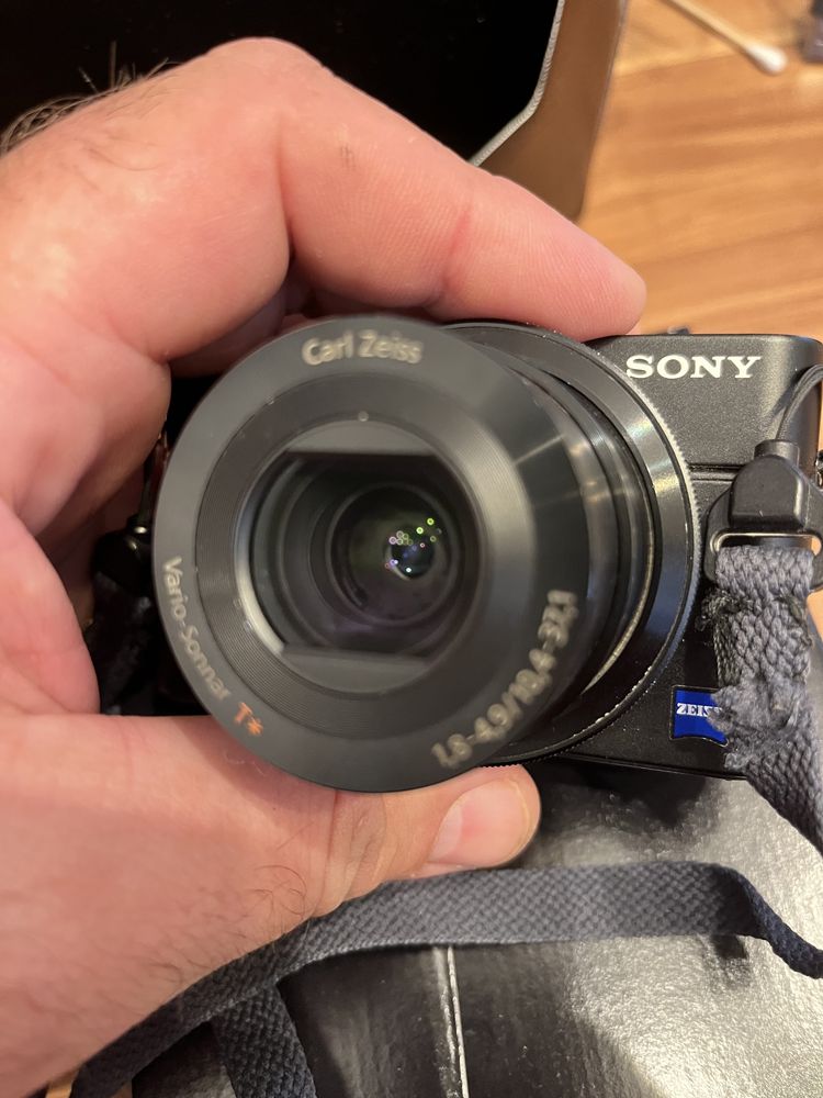 Цифров фотоапарат SONY CYBER SHOT DSC-RX100