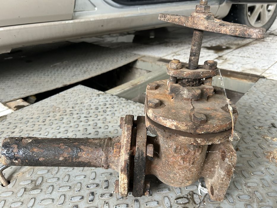 Продам задвижку