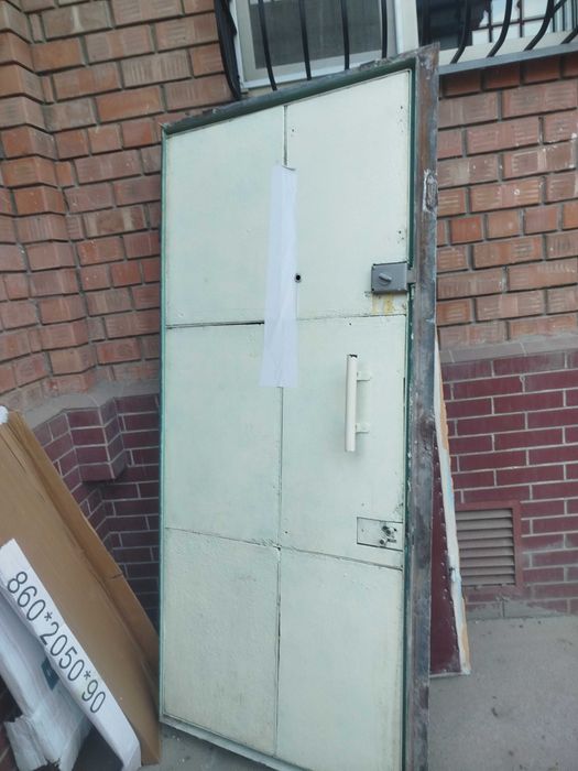 Двер железная б у