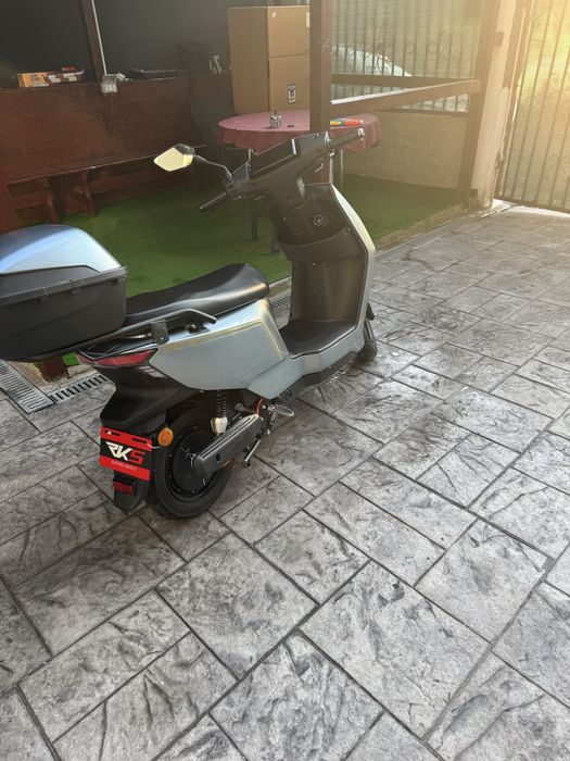 Scuter electric RKS REE1500