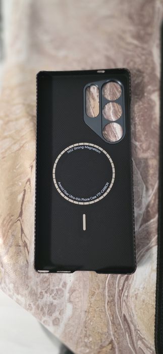 Husa kevlar fibra de carbon Magsafe S25 Ultra