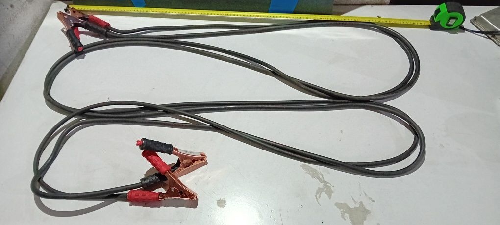 Cabluri de pornire artizanale cu lungimea de aproximativ 4.5 m