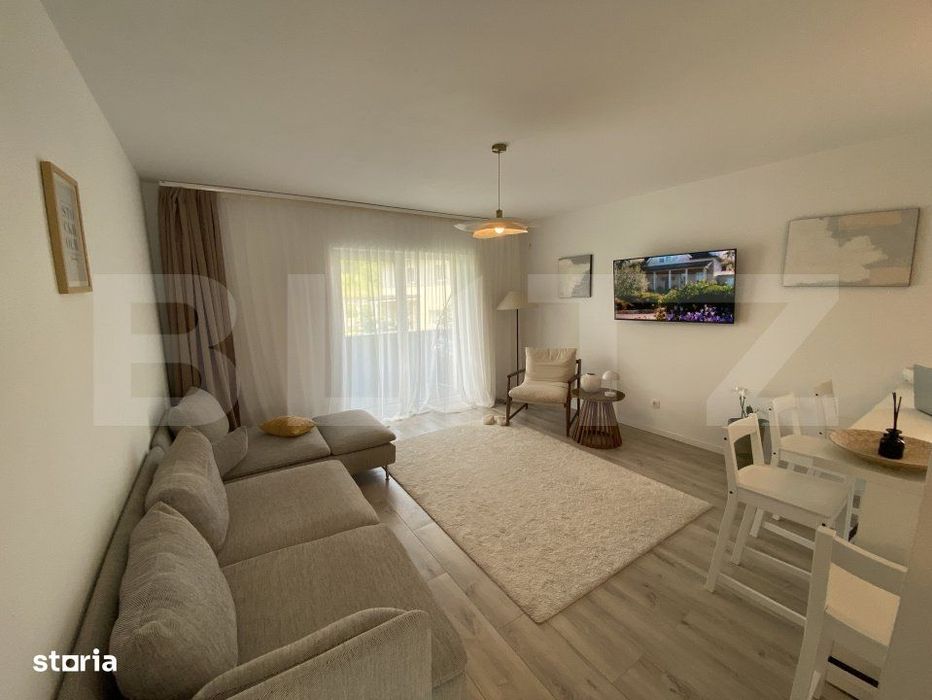 Apartament de vanzare, cu 3 camere, garaj si gradina, 105 mp, zona ext