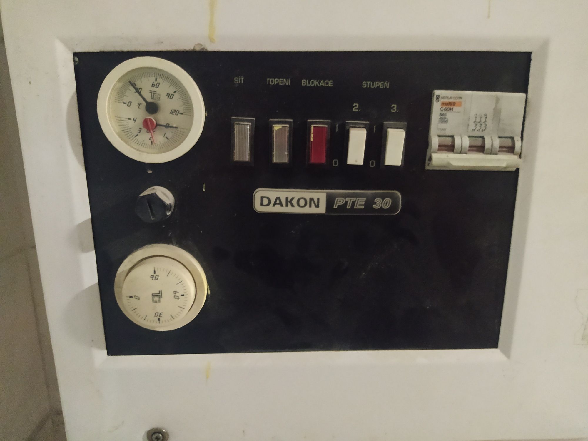 Продам электро котел Dakon PTE 30.