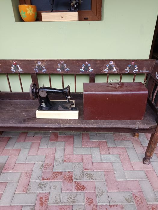 Decorațiuni - mașini de cusut