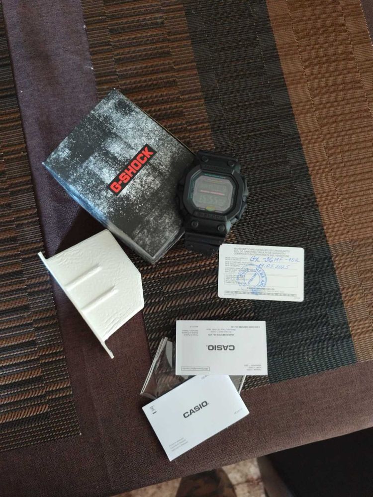 Часовник G-shock Casio