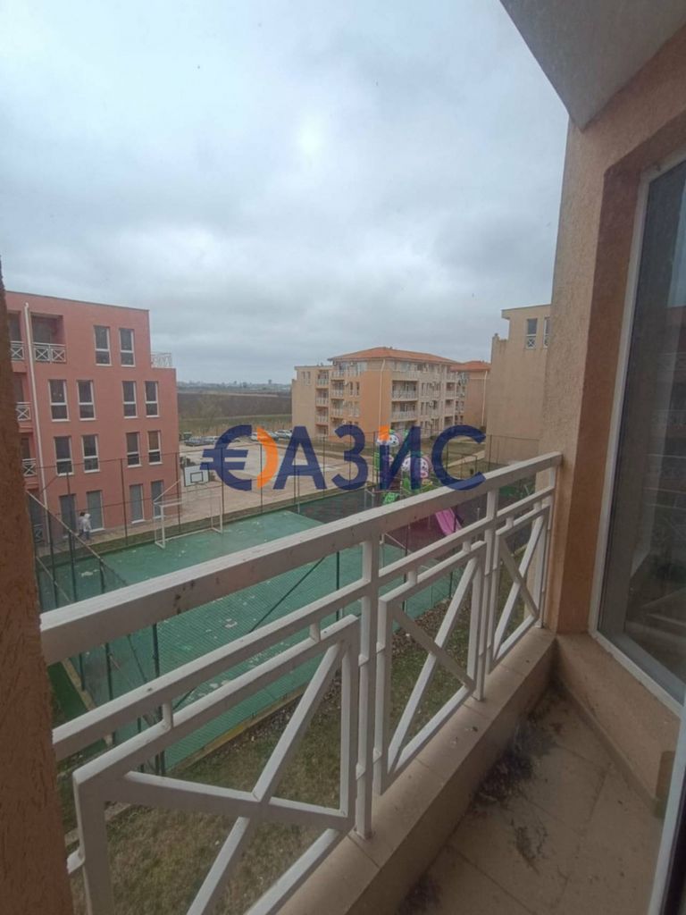Продава се Двустаен апартамент в к.к. Слънчев бряг - 48 кв.м за 834 €/кв.м - Снимка #3