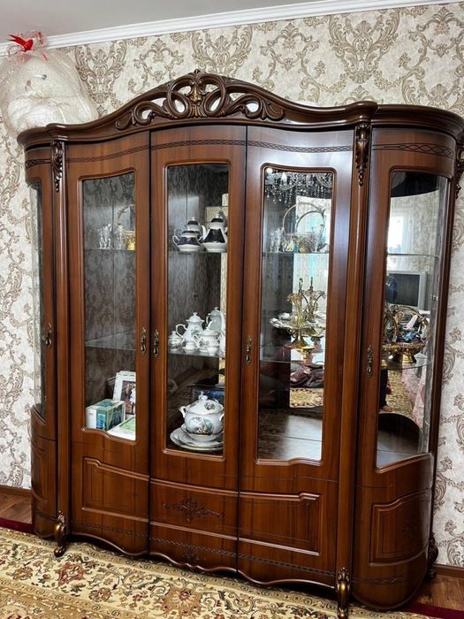Мебель для гостиной. Горка